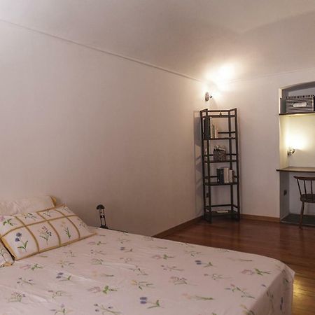 Monikapsa Apartment Turin Bagian luar foto