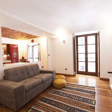 Monikapsa Apartment Turin Bagian luar foto